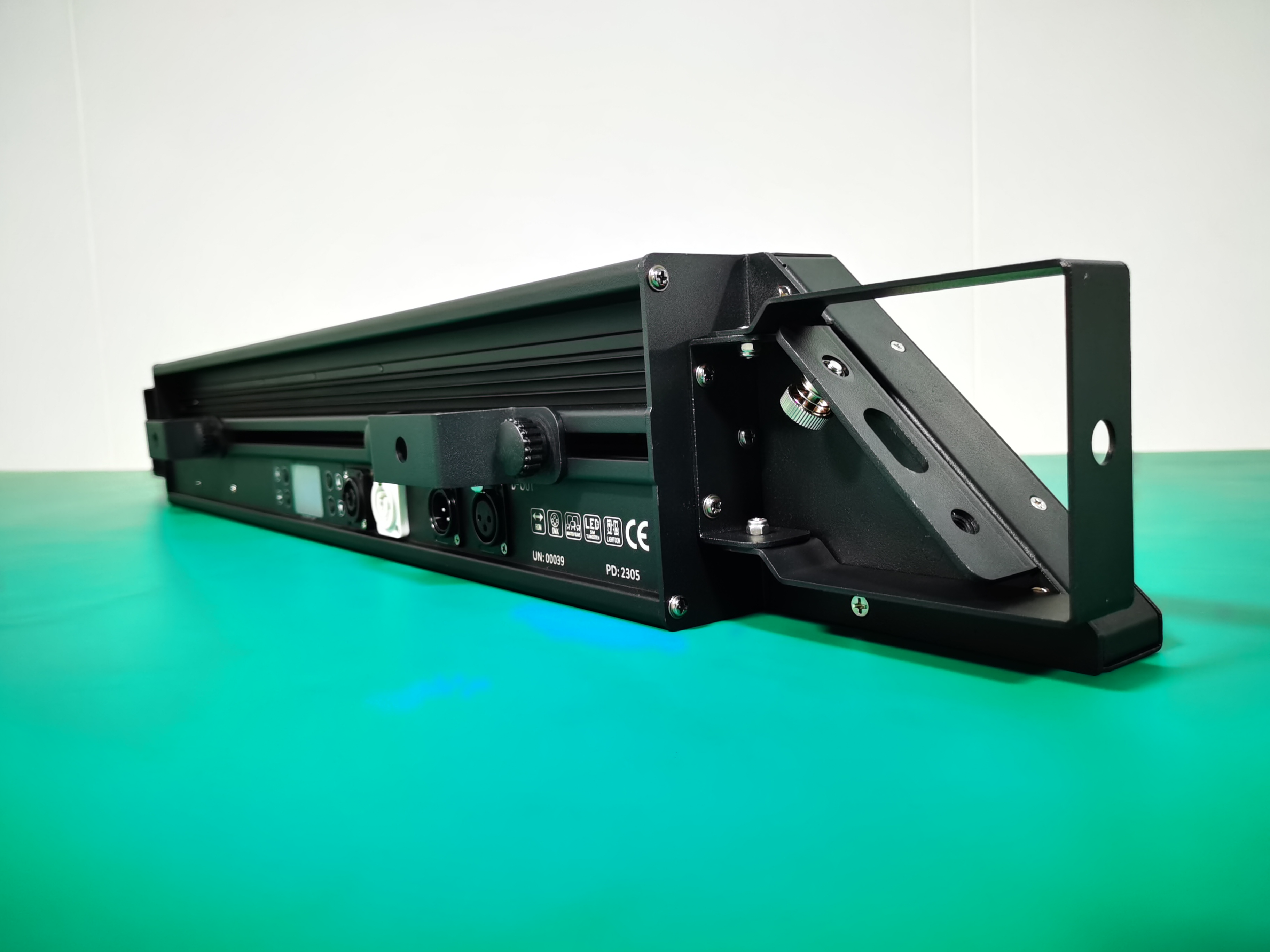 Pix-3x Retro Stage Light